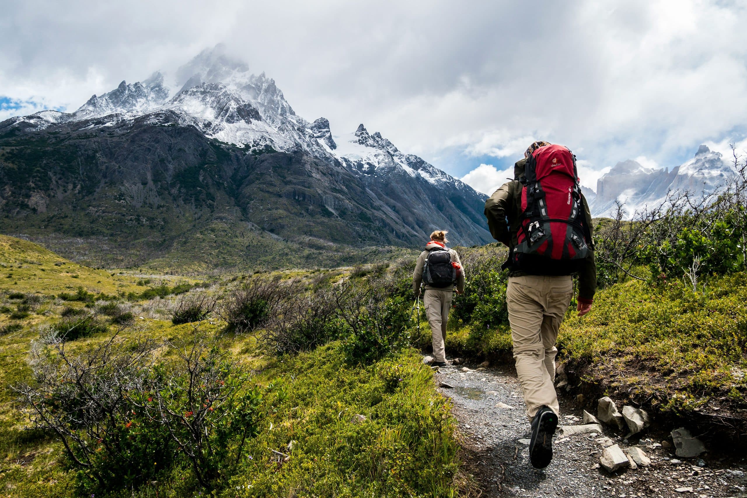 Group hiking the trail toward Mount Kazbek