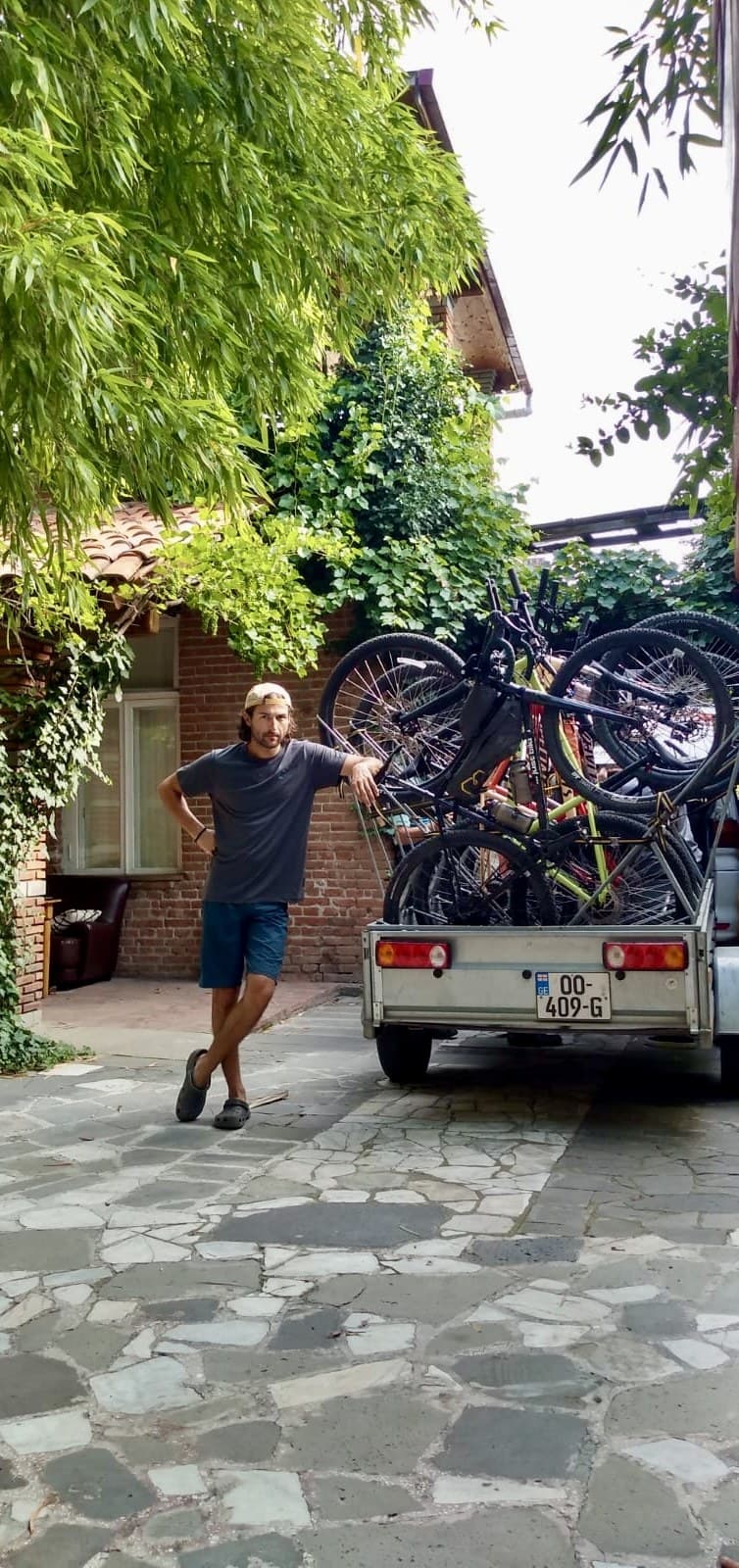 Mountain bikes loaded on the trailer for the 4×4 transfer to the trailhead